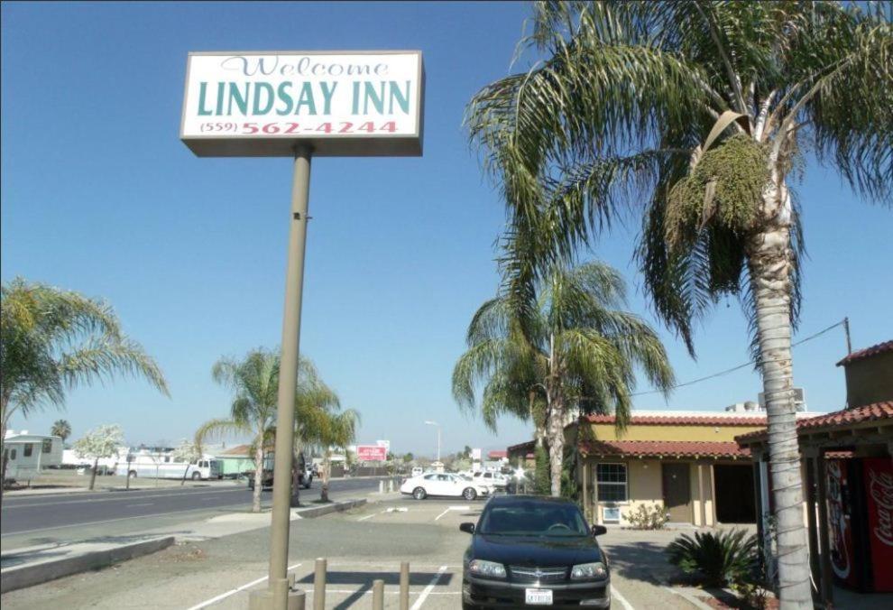 Lindsay Inn Exterior photo